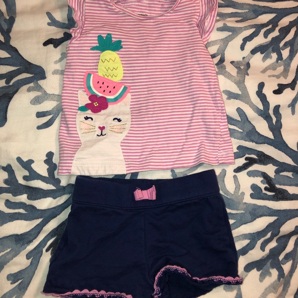 💗 3 for $40 💗 Purple striped shirt & shorts